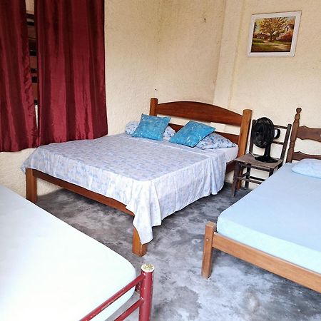 Hostel Canto Da Praia Sao Sebastiao - Proximo Ao Enrocamento Caraguatatuba المظهر الخارجي الصورة